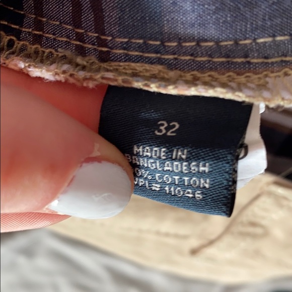 Men’s khaki shorts - Picture 4 of 5